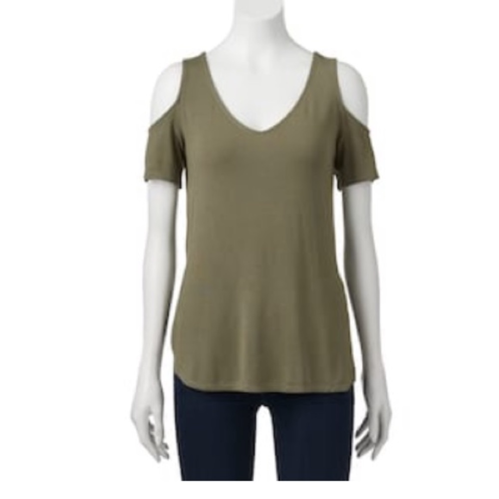 Cold shoulder top
